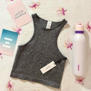 Calvin Klein- Performance Crop Tank ☀️